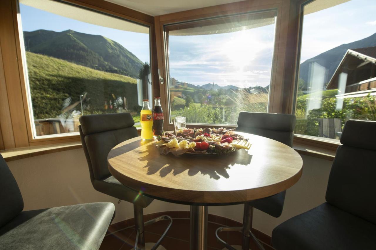 Alpchalet Tirol Berwang Luaran gambar